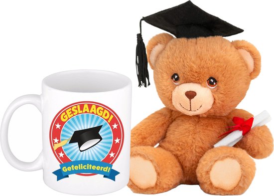 Geslaagd gefeliciteerd kado koffie mok / beker - met afstudeer cadeau knuffel - graduation beertje