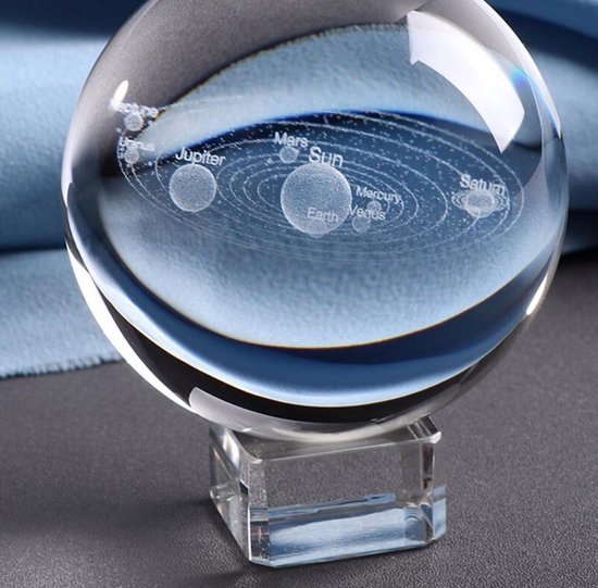 GreatGift® - 3D Zonnestelsel in Kristallen bol 10cm - In luxe geschenkbox - Cadeau Voor hem - Cadeau voor Haar - Universum - Astrologie - Op standaard