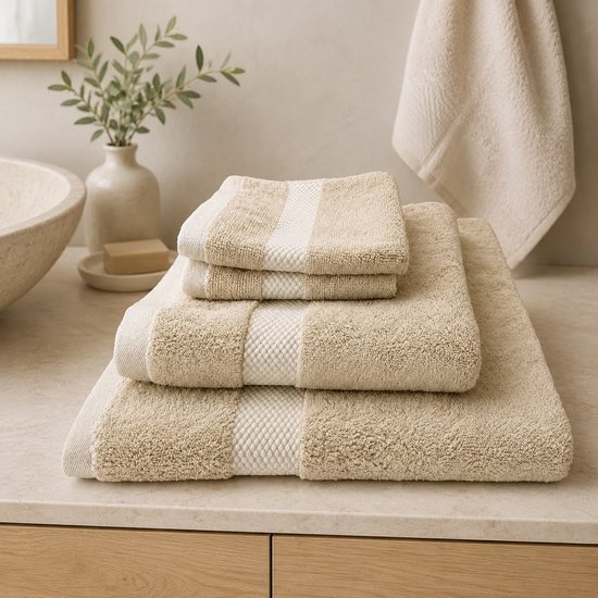 The Linen Room Handdoeken Set – 4-delig – 2 Gastendoekjes, Handdoek & Douchehanddoek – 100% Katoen 650 GSM – Dubbelgetwijnd 20/2 Garen – OEKO-TEX® – Hotelkwaliteit – Licht beige